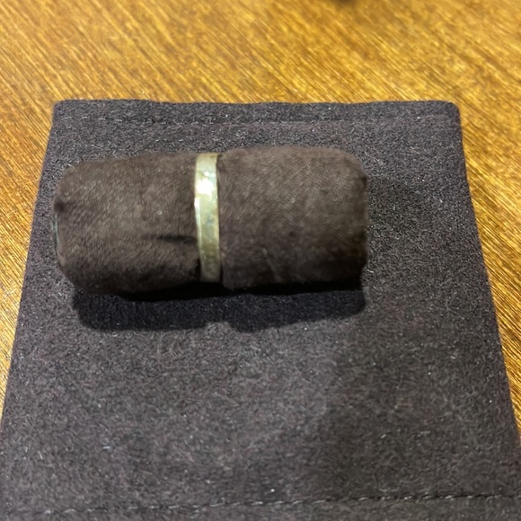 Silver ring - Picture 2 of 3